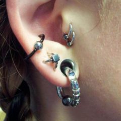 Get to know about ear piercing accessories