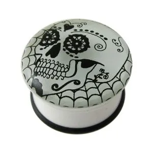 Glow In The Dark Tribal Skull Ear Plug